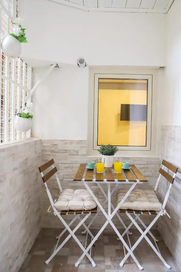 Cozy Apartment In Chiaia By Wonderful Italy Nápoly 0*,  Olaszország
