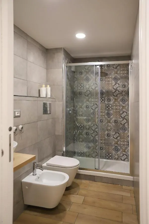 Cozy Apartment In Chiaia By Wonderful Italy Naples