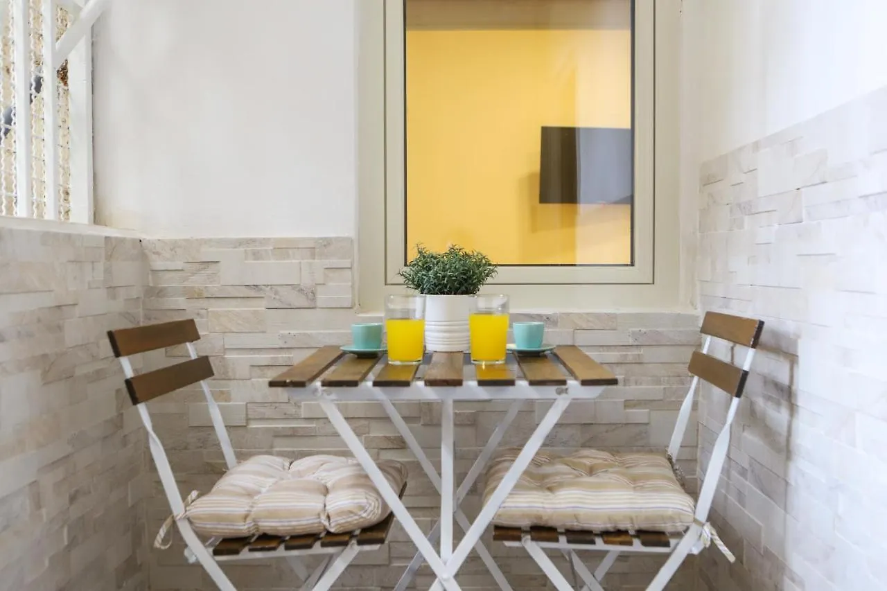 Cozy Apartment In Chiaia By Wonderful Italy Naples